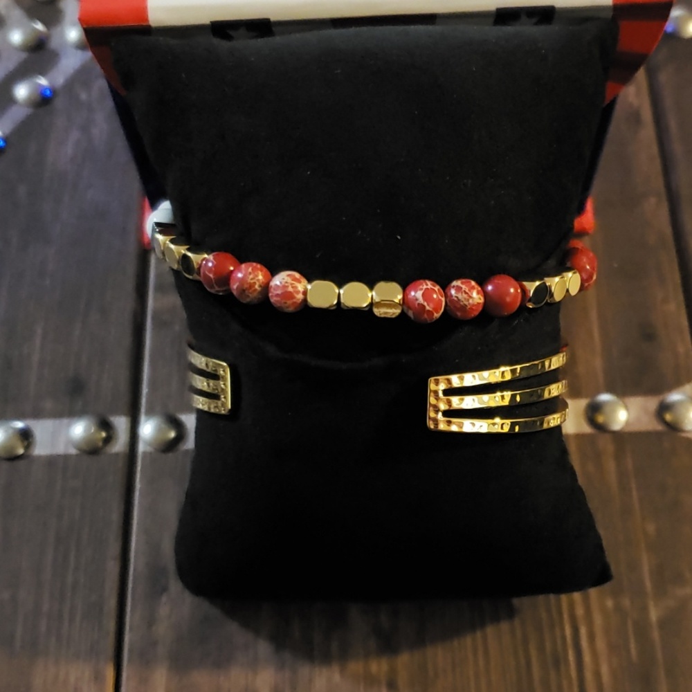 Patriotic Cuff Set In Box - Picture 3 of 4